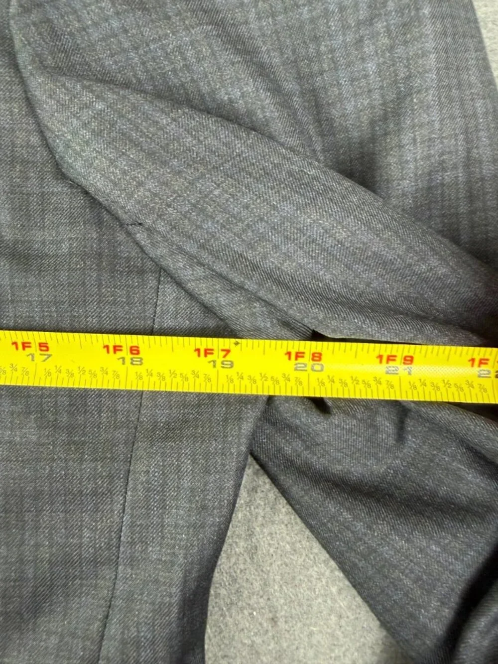 Canali Mens Charcoal Gray Blazer Sport Coat Micro Check Single Breasted Lined